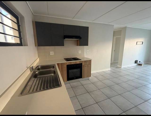 2 BEDROOM PROPERTY TO RENT IN LINBRO PARK